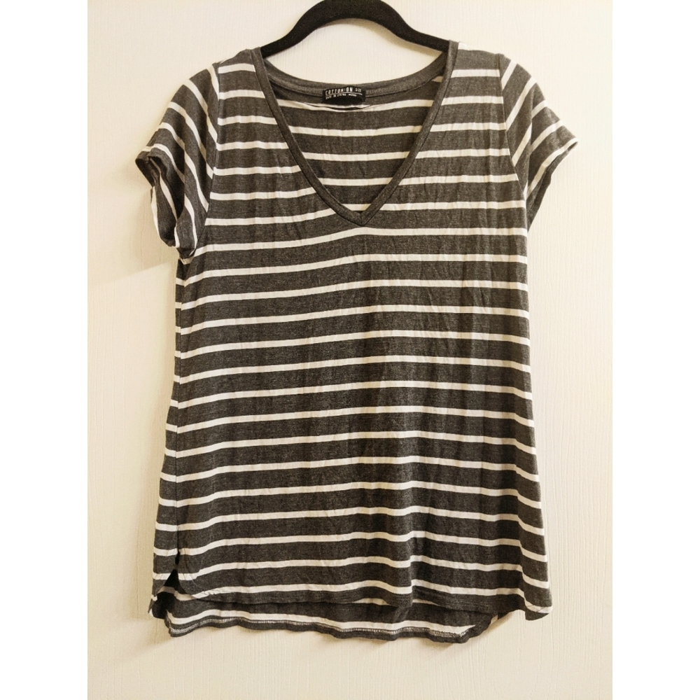 Cotton On Karly Short Sleeve V Neck Top Size Small